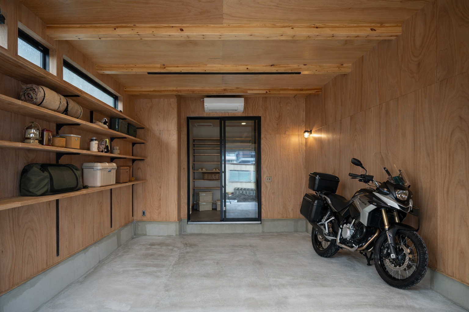 【八王子市】日常に「楽しむ時間を作る」　　インナーガレージのある家